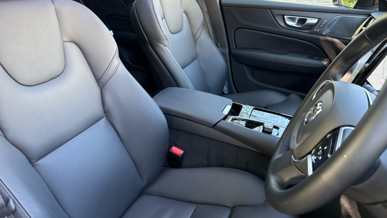 Volvo V60 2.0 T8 [455] PHEV Ultra Dark 5dr AWD Auto Estate